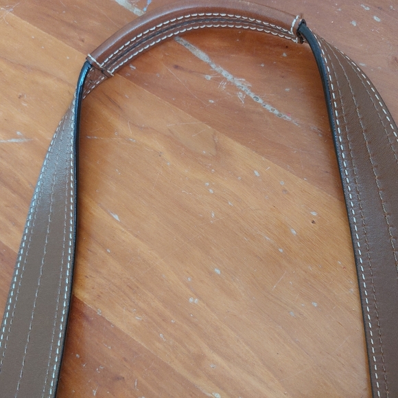 Lightly used coach bag - Picture 7 of 11